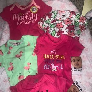Short sleeved onesie 0-3 months girls
